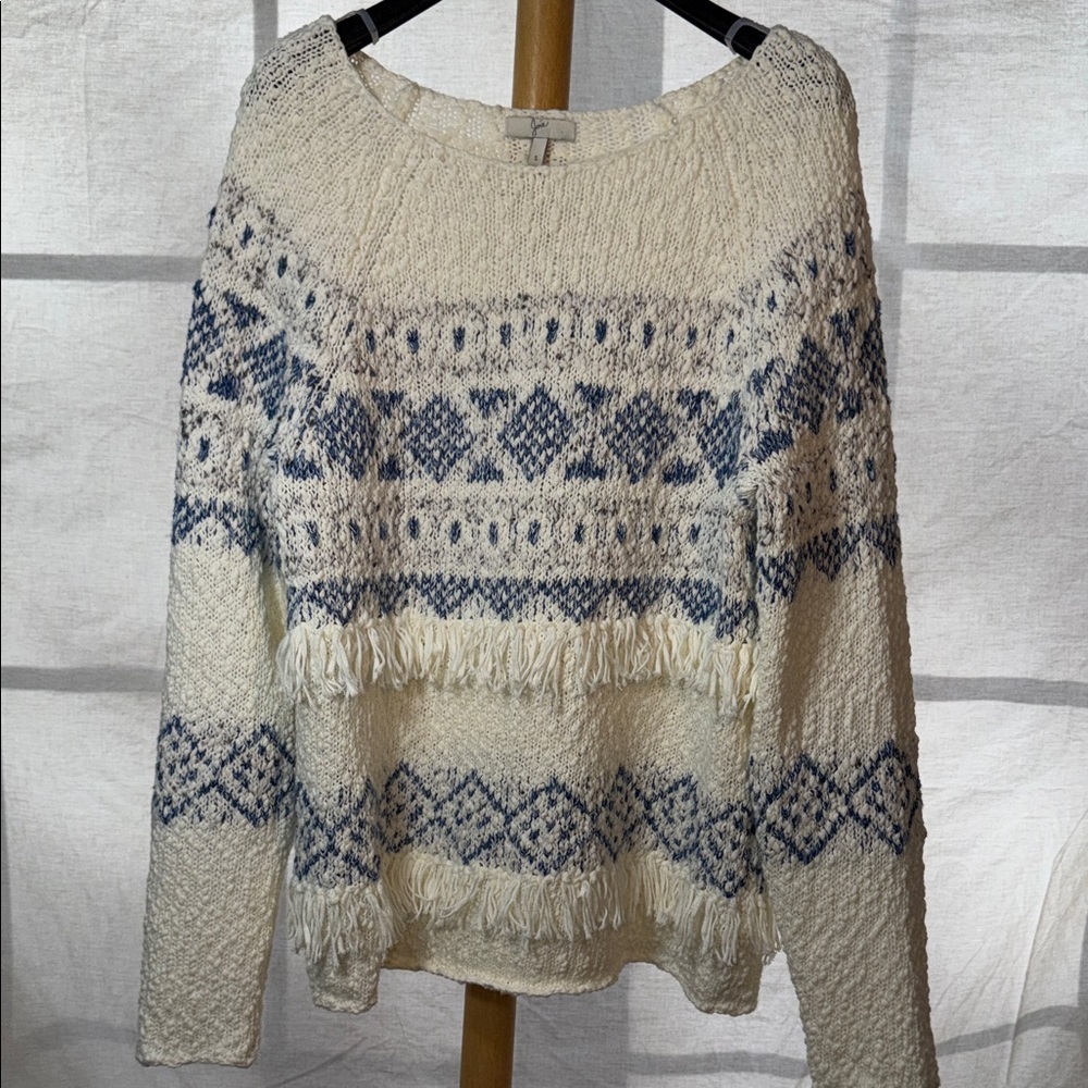 Joíe Cream and Blue Patterned Sweater